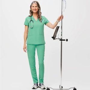 Figs Surgical Green Scrub Set - XS Casma + XXSP Yola Skinny